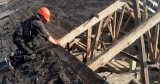 Профессиональный демонтаж стропильной системы от Сварной-Нвч в Новочеркасске от 562 рублей.