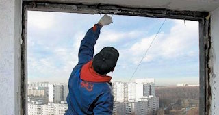 Демонтаж остекления балкона в Новочеркасске - цена от 562 руб. - Сварной-Нвч